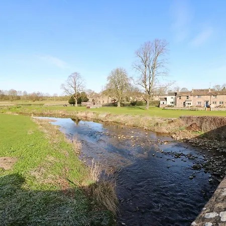 Nyaraló Cherry Tree
